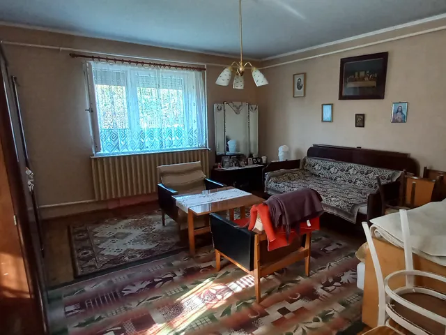 Eladó ház Csákvár 90 nm