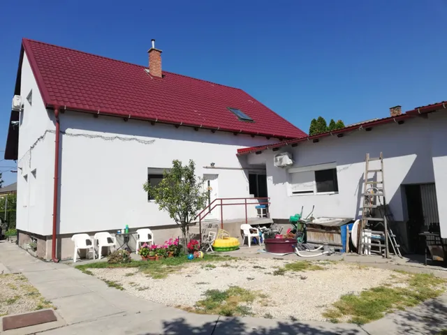 Eladó ház Bicske 210 nm