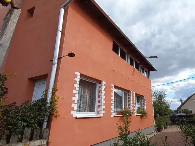 Eladó ház Csákvár 100 nm