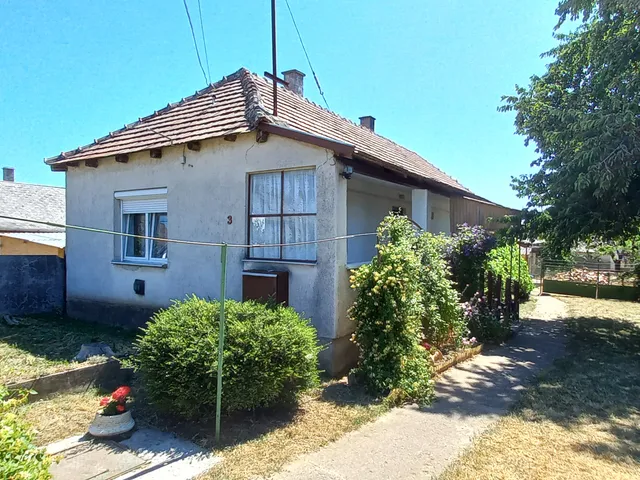 Eladó ház Csákvár 60 nm