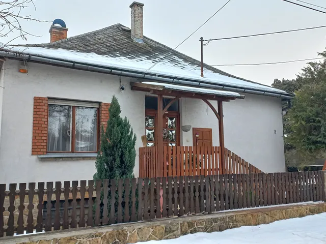 Eladó ház Bicske 90 nm