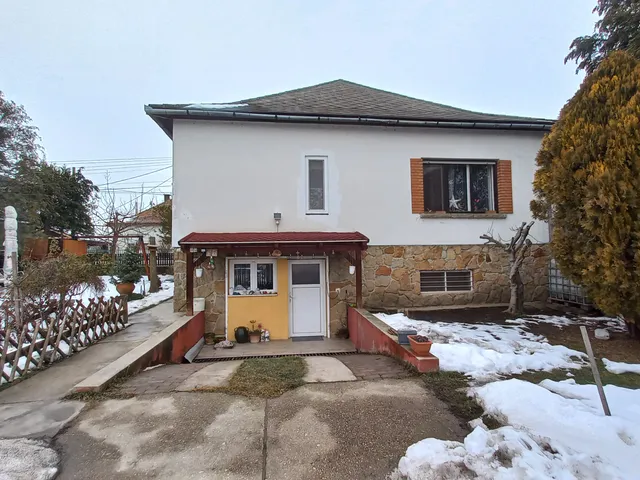 Eladó ház Bicske 90 nm