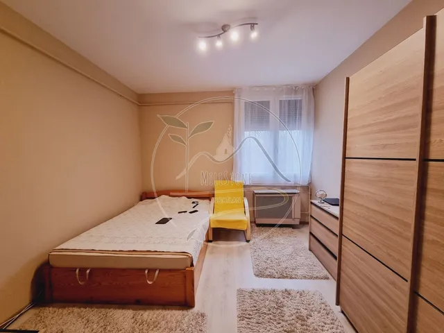 Eladó lakás Gyula, Törökzug 69 nm