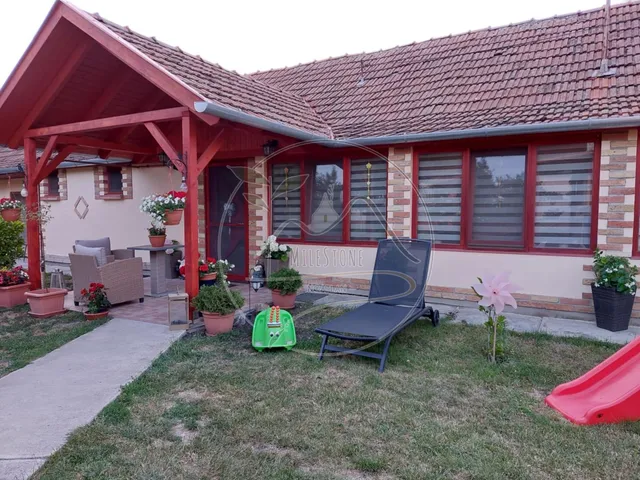 Eladó ház Sarkadkeresztúr 80 nm