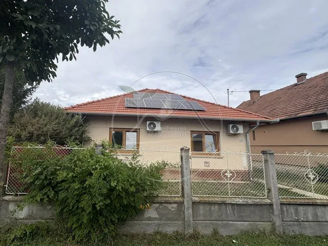 Eladó ház Gyula, Kastélykert 62 nm