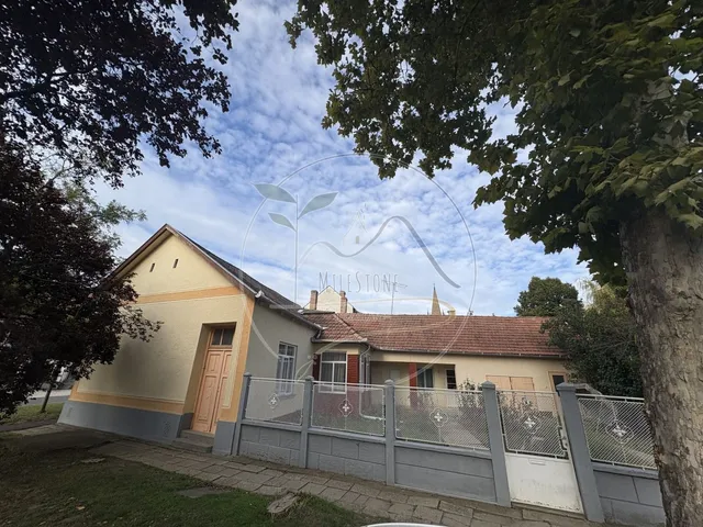 Eladó ház Gyula, Nagyrománváros 114 nm