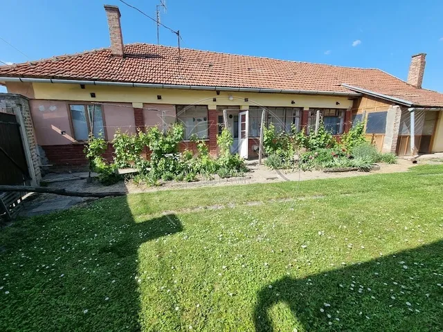 Eladó ház Gyula, Németváros 106 nm