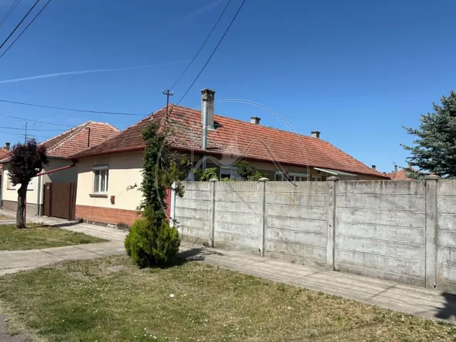 Eladó ház Gyula, Magyarváros 130 nm