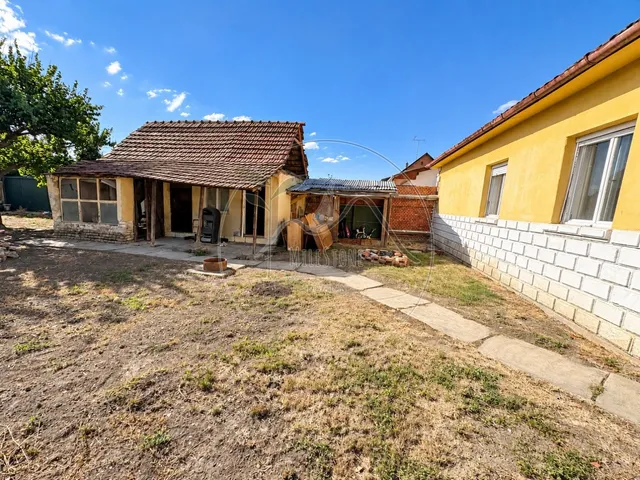 Eladó ház Gyula, Törökzug 85 nm
