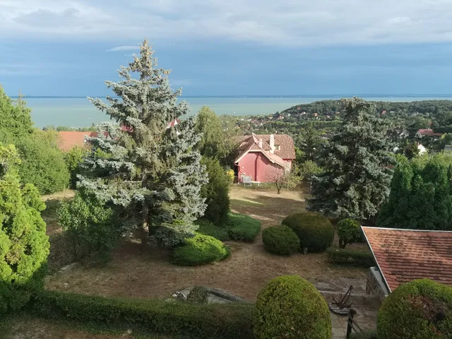 Eladó ház Balatonalmádi, Öreghegy 142 nm