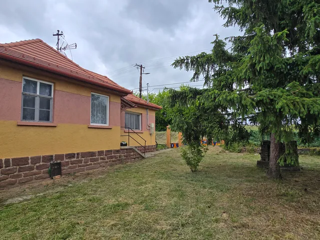 Eladó ház Lovas 57 nm