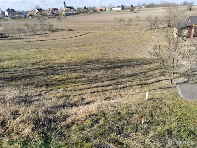 Eladó telek Magyaralmás 1377 nm