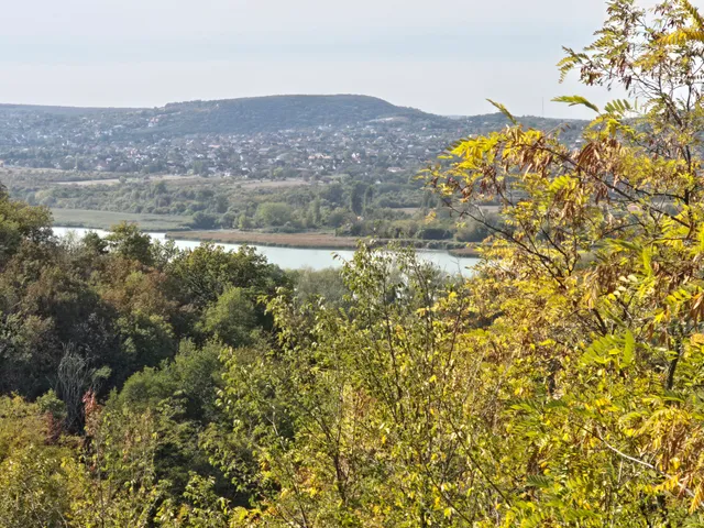 Eladó telek Balatonfűzfő 800 nm