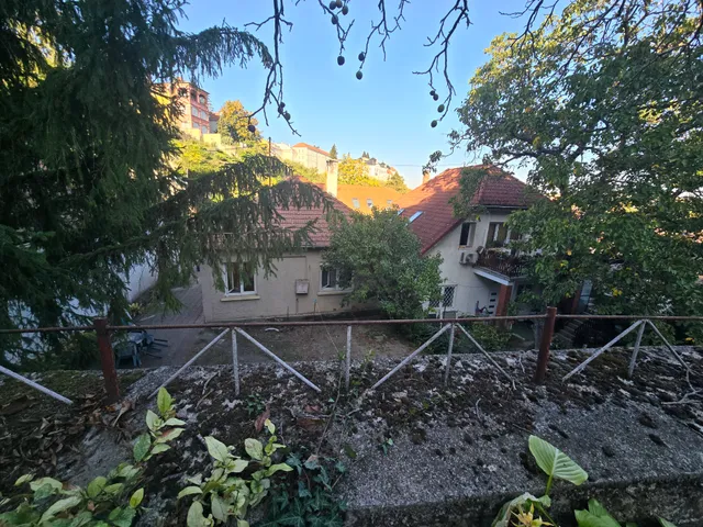 Eladó ház Veszprém, Belváros 390 nm