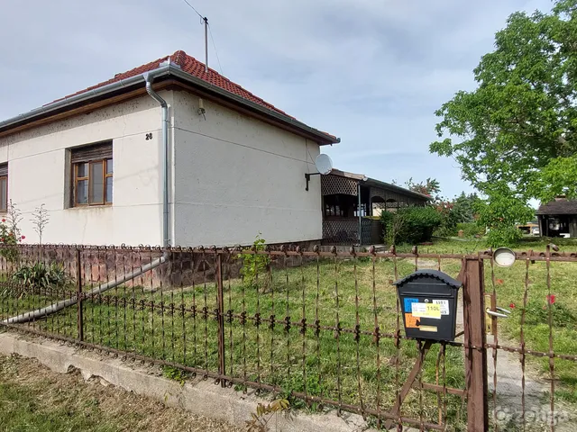 Eladó ház Ordacsehi, Fő utca 28. 98 nm