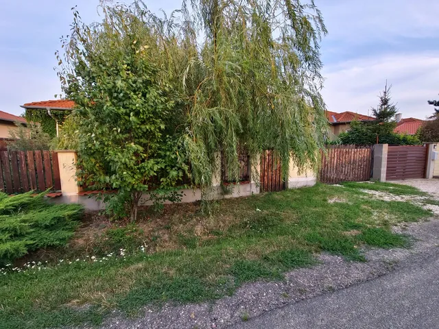 Eladó ház Halásztelek 93 nm