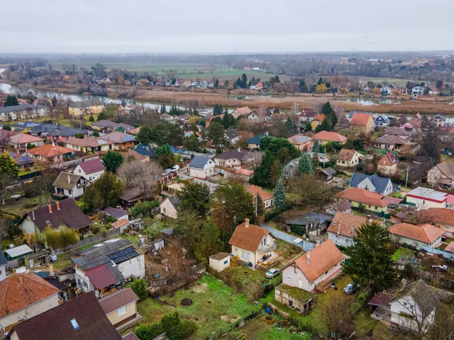 Eladó üdülő és hétvégi ház Szigetszentmiklós 21 nm