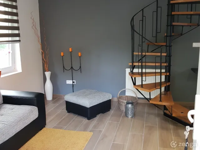 Eladó üdülő és hétvégi ház Lipót 25 nm