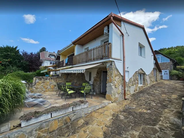 Eladó ház Vonyarcvashegy 110 nm