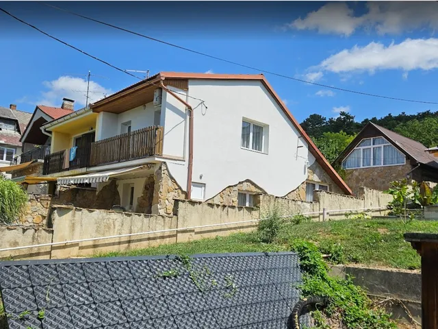 Eladó ház Vonyarcvashegy 110 nm