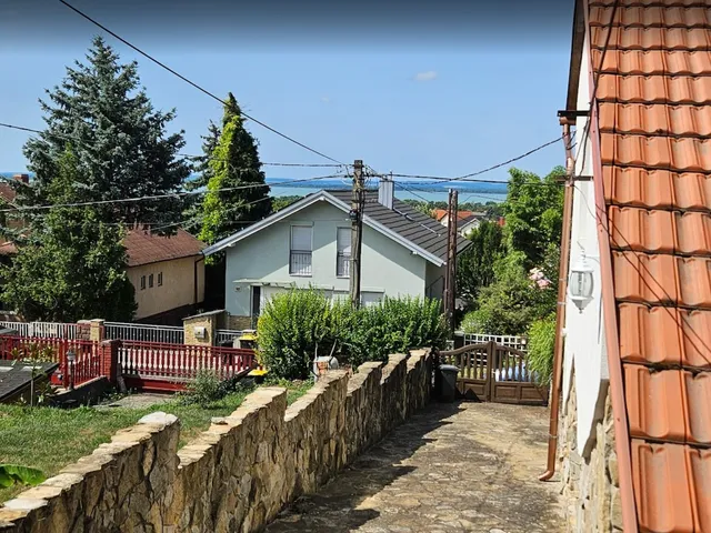 Eladó ház Vonyarcvashegy 110 nm