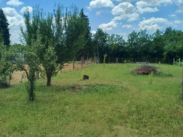 Eladó telek Szombathely 771 nm