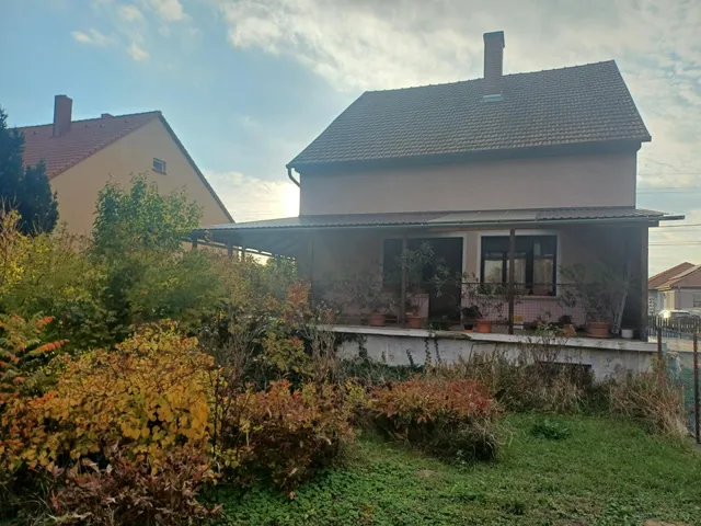 Eladó ház Szombathely, Gyöngyöshermán 230 nm