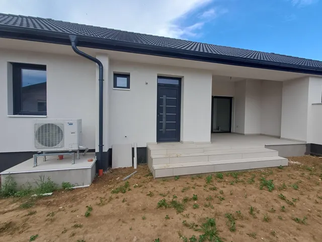 Eladó ház Szombathely, Parkerdő lakókert 94 nm