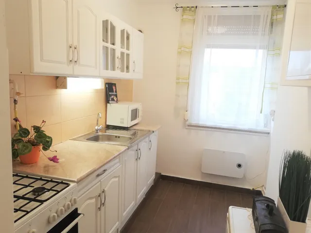 Eladó lakás Szombathely, Derkovits-lakótelep 55 nm
