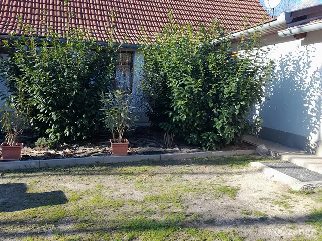 Eladó ház Tamási 126 nm