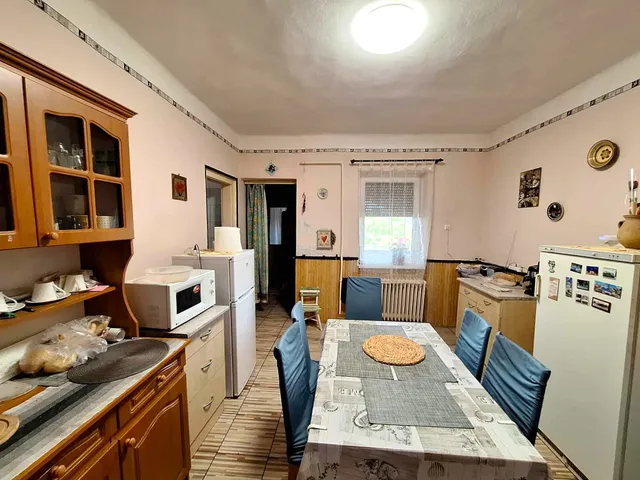Eladó ház Vatta 140 nm