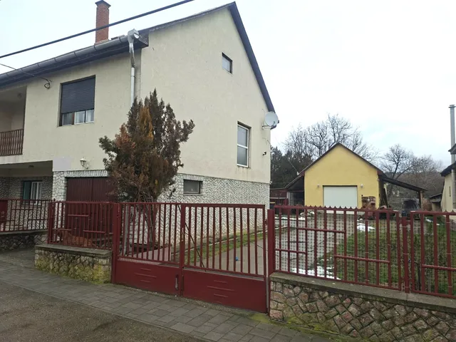 Eladó ház Sály 200 nm