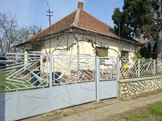 Eladó ház Mezőkövesd 65 nm