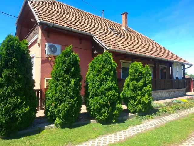 Eladó ház Szentistván 110 nm