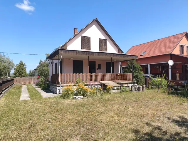 Eladó nyaraló Mezőkövesd 75 nm