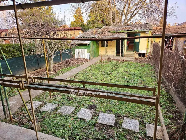 Eladó ház Szolnok 90 nm