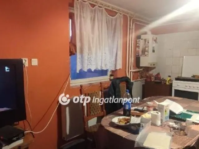 Eladó ház Tiszaföldvár 76 nm