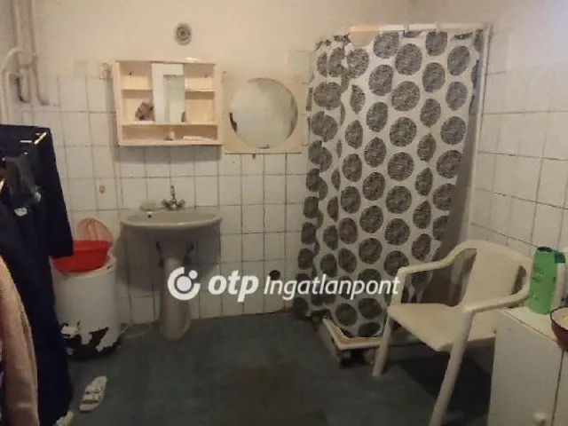 Eladó ház Tiszaföldvár 76 nm