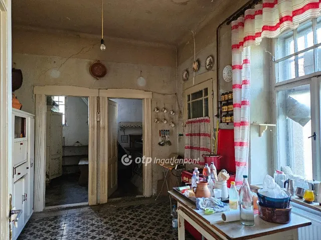 Eladó ház Tiszaföldvár 170 nm