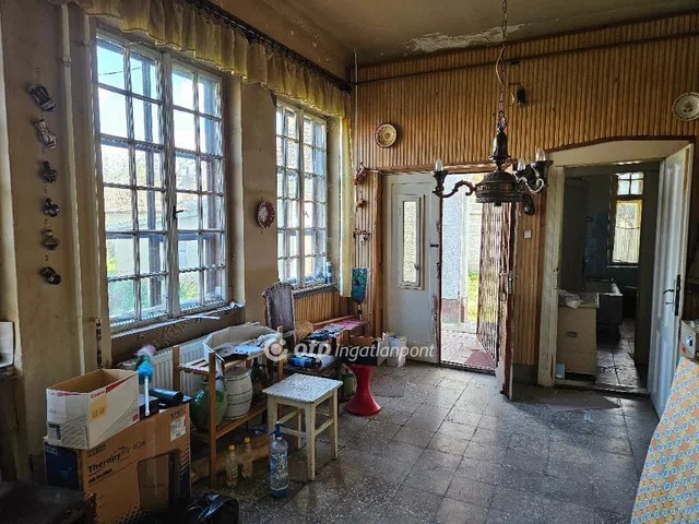 Eladó ház Tiszaföldvár 170 nm