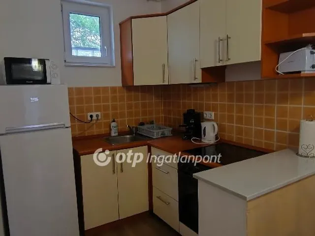 Eladó lakás Cserkeszőlő 80 nm