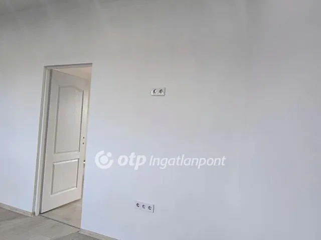 Eladó lakás Szolnok 74 nm