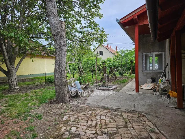 Eladó ház Tiszaföldvár 100 nm