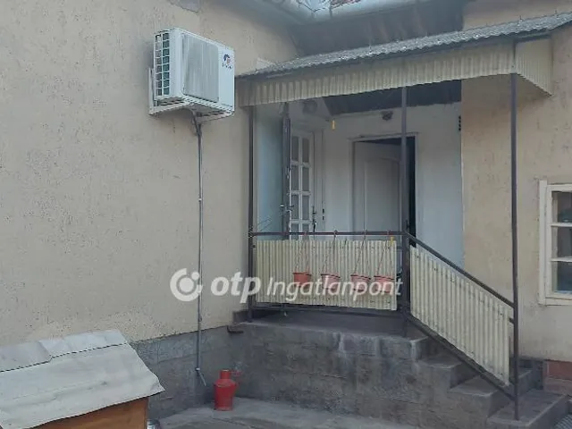 Eladó ház Lakitelek 72 nm