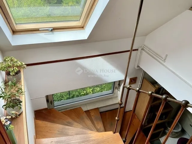 Eladó ház Budapest III. kerület 300 nm