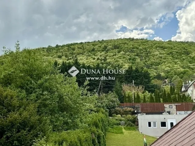 Eladó ház Budapest III. kerület 300 nm