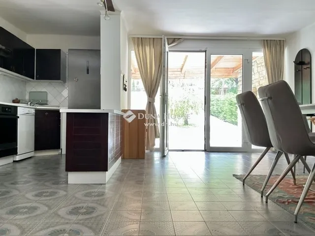 Eladó ház Budapest III. kerület 300 nm