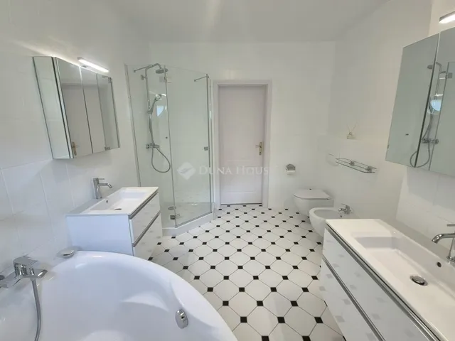 Kiadó lakás Budapest II. kerület, Szépilona 103 nm