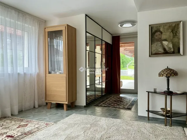 Eladó ház Budapest III. kerület 300 nm