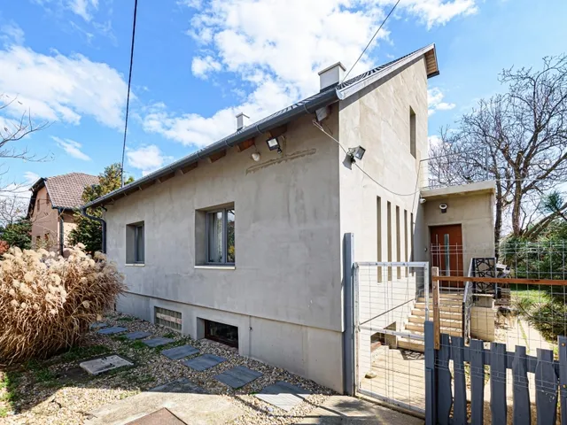 Eladó ház Biatorbágy 258 nm